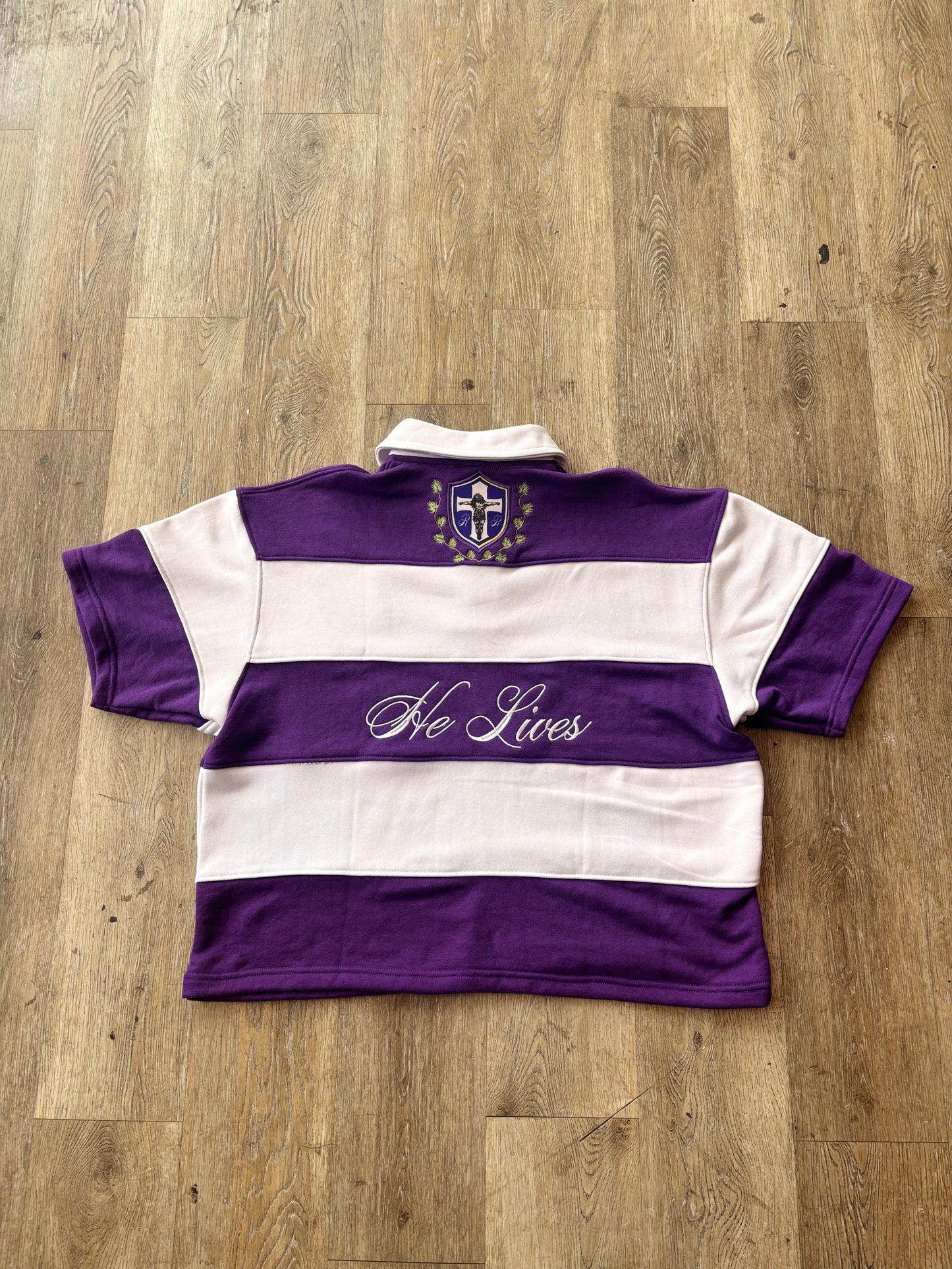 He Lives polo "purple"