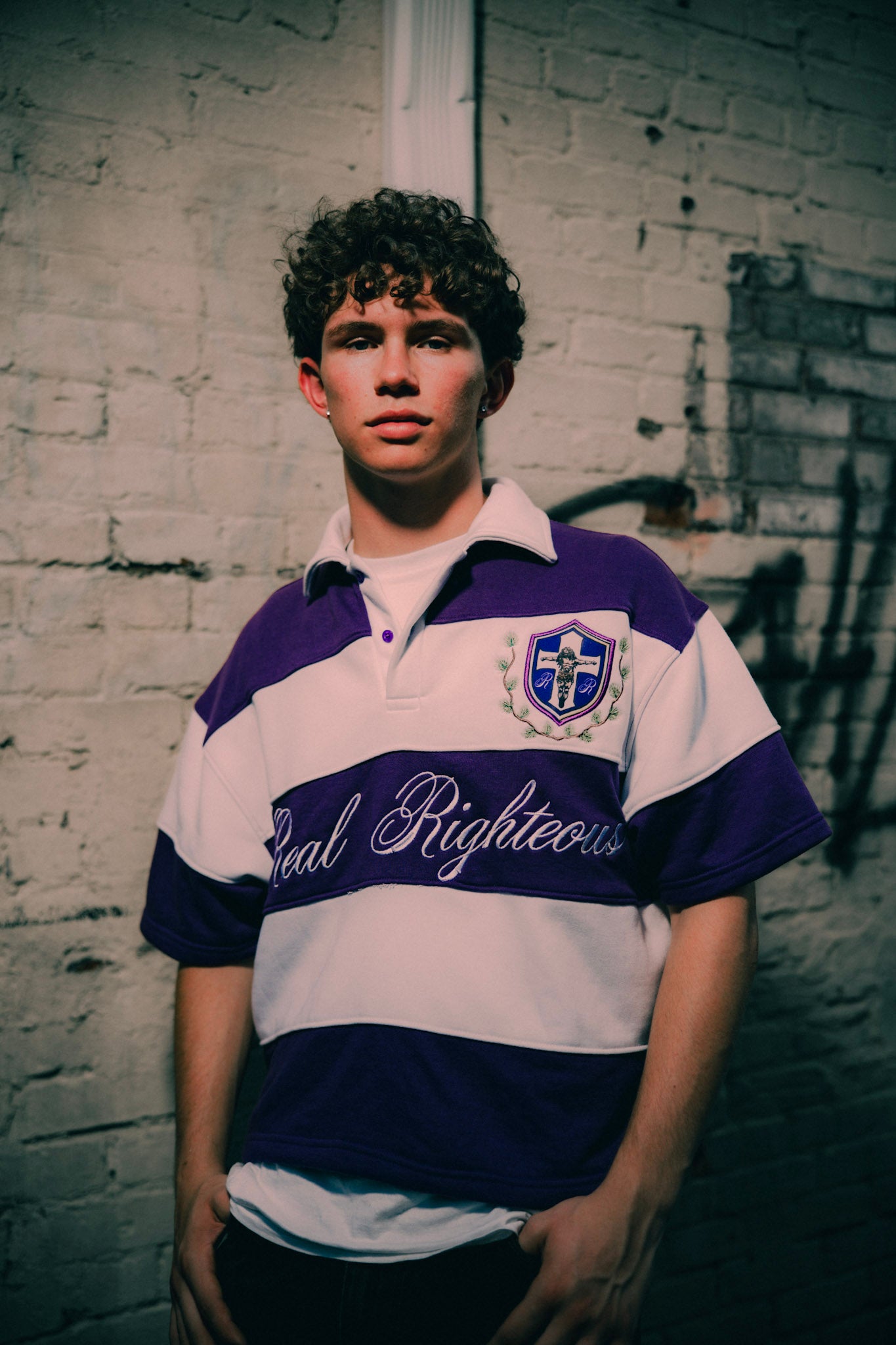 He Lives polo "purple"